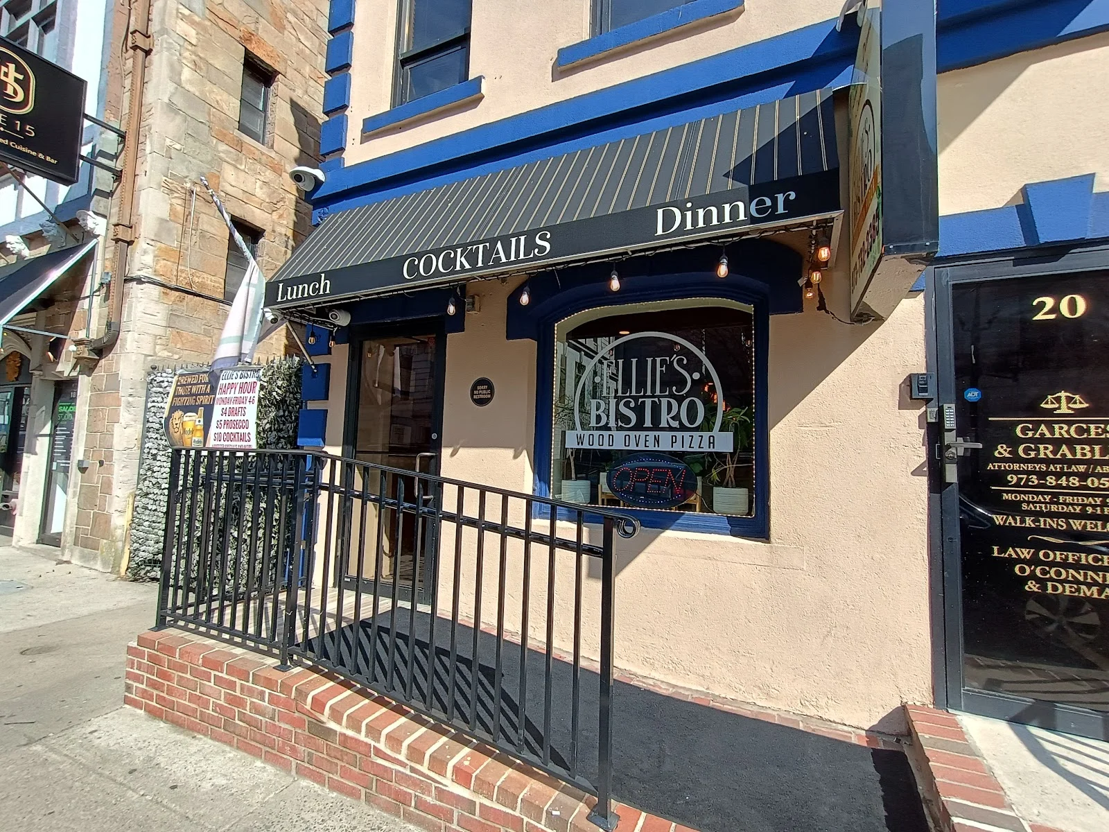 Ellie's Bistro photo 2