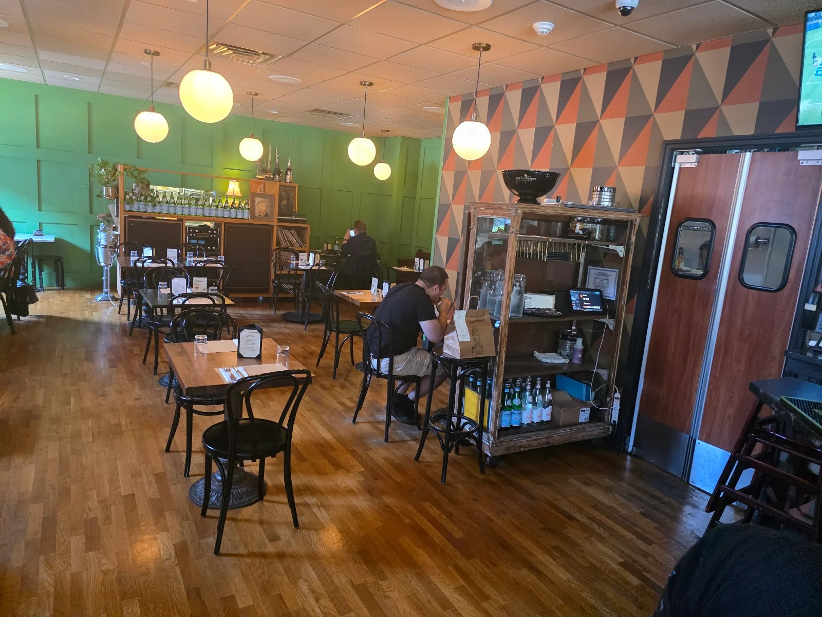 Harry's Food & Drink photo 5
