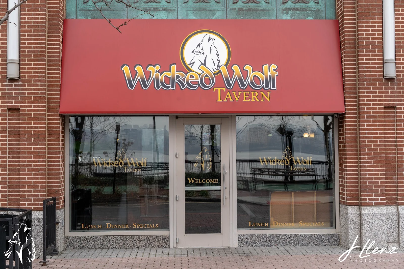 Wicked Wolf Tavern photo 2