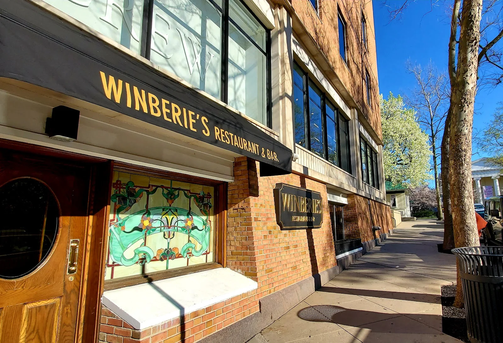 Winberie's Restaurant & Bar photo 2